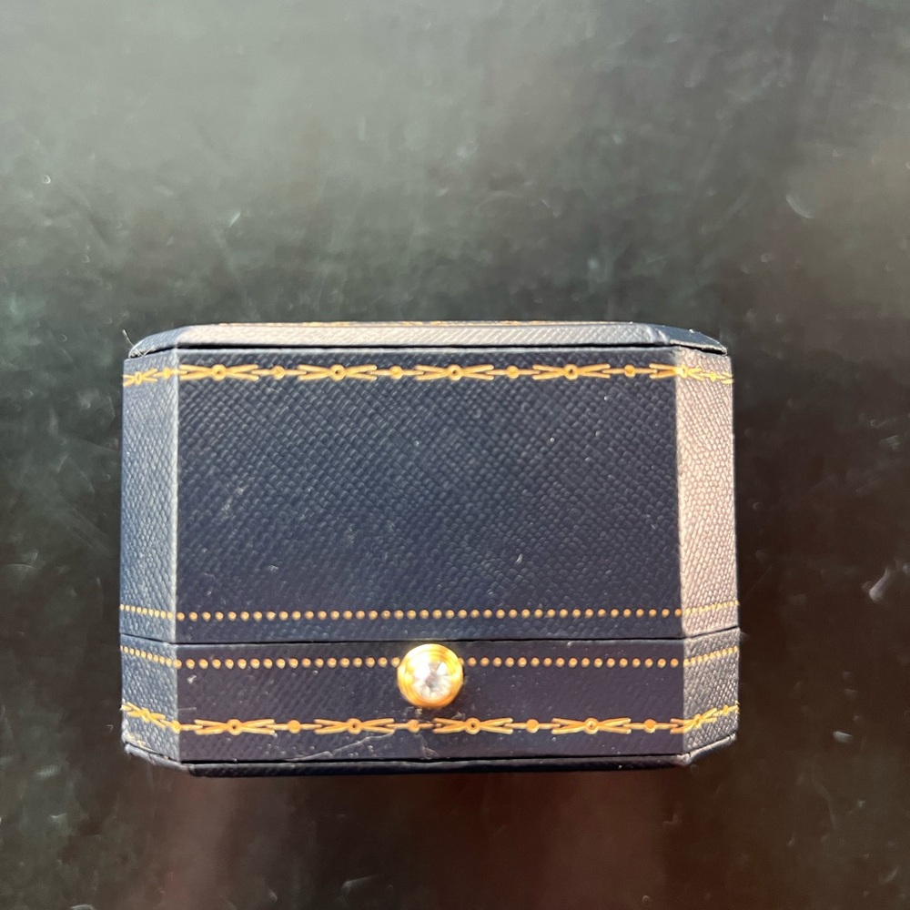 Jewelry Box - Picture 9 of 10